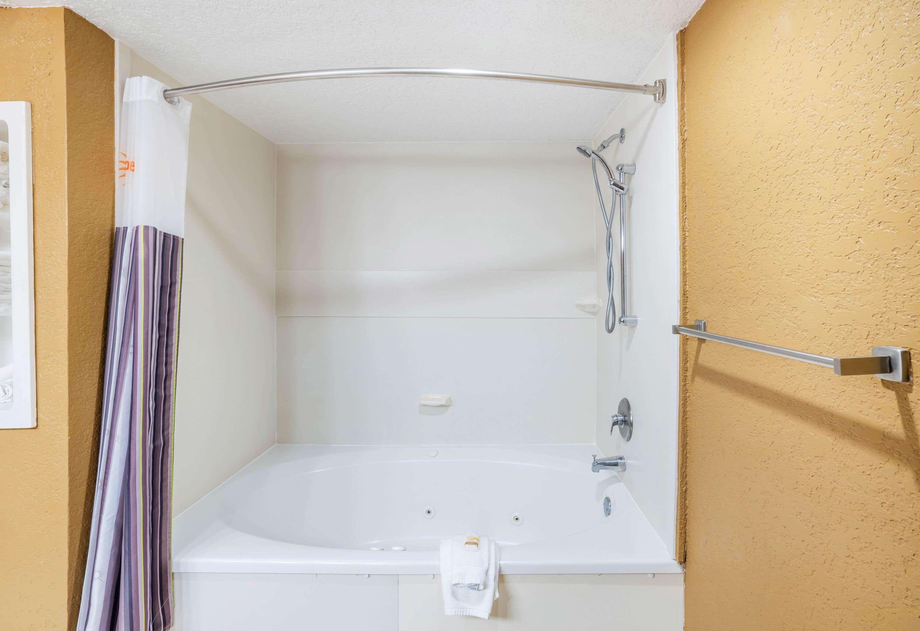 La Quinta By Wyndham Hot Springs Hotel Luaran gambar