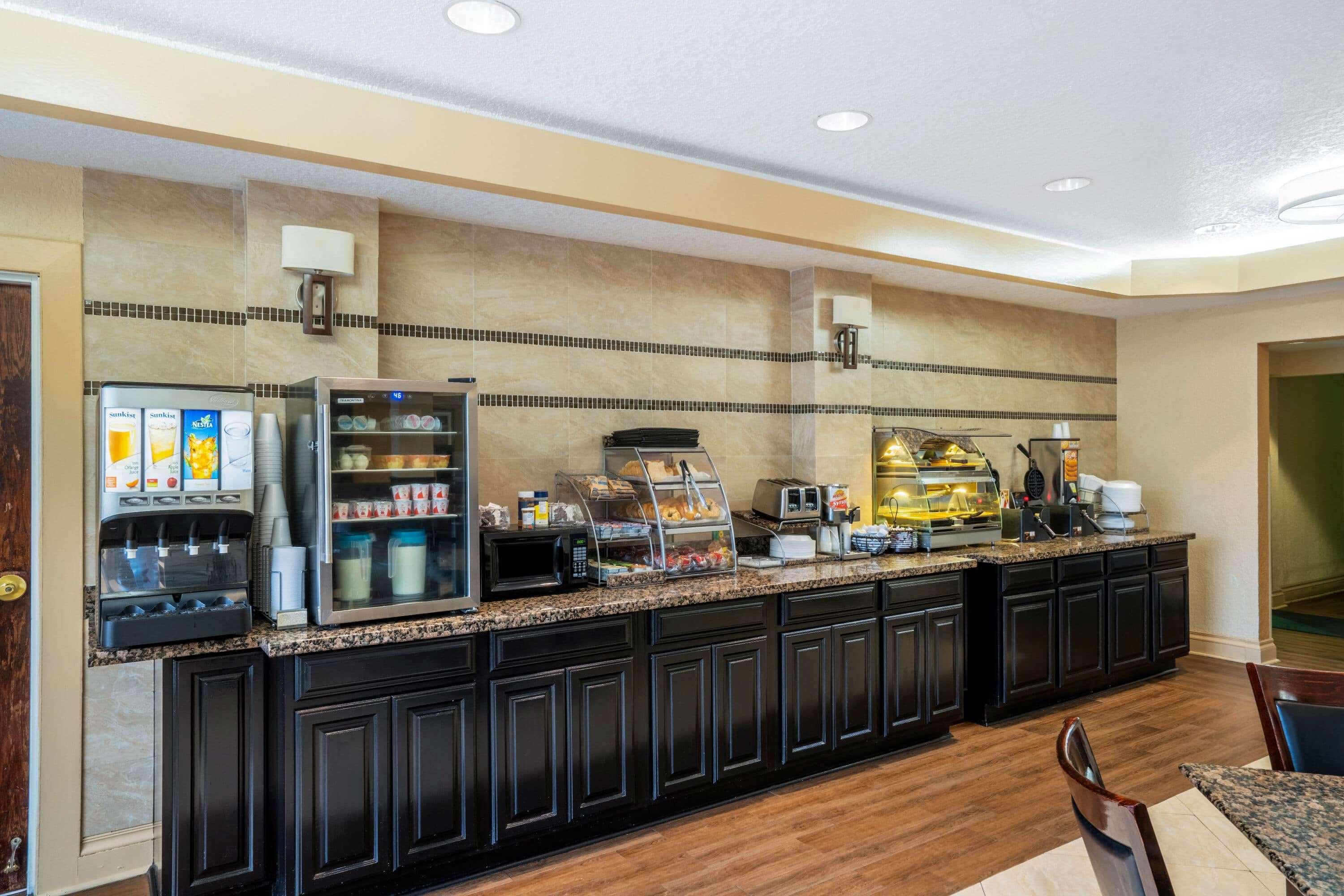 La Quinta By Wyndham Hot Springs Hotel Luaran gambar