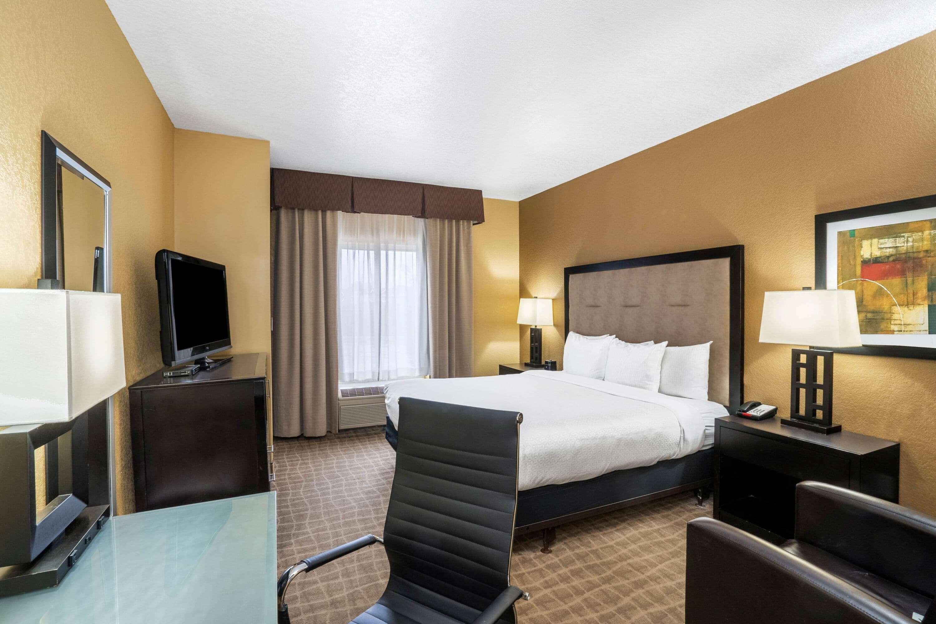 La Quinta By Wyndham Hot Springs Hotel Luaran gambar